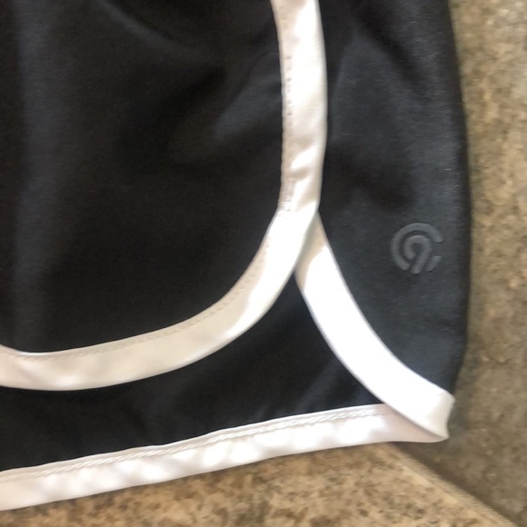 CHAMPION Girls’ Black Running Shorts - Picture 6 of 9